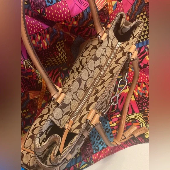 Coach Hampton Signature Carryall Tote - Picture 11 of 13